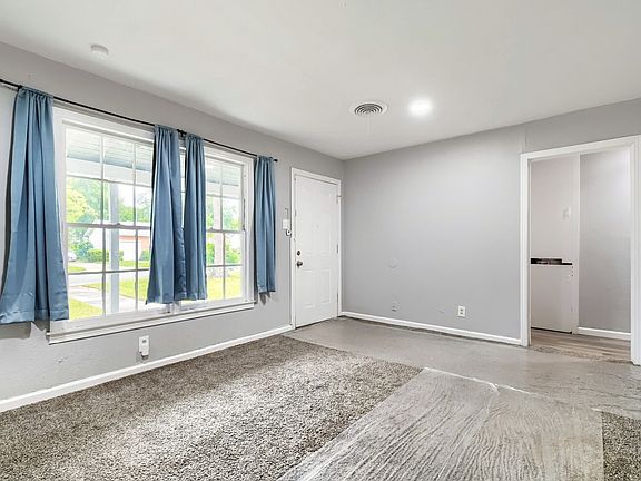 4th image of 1420 Bennett Dr