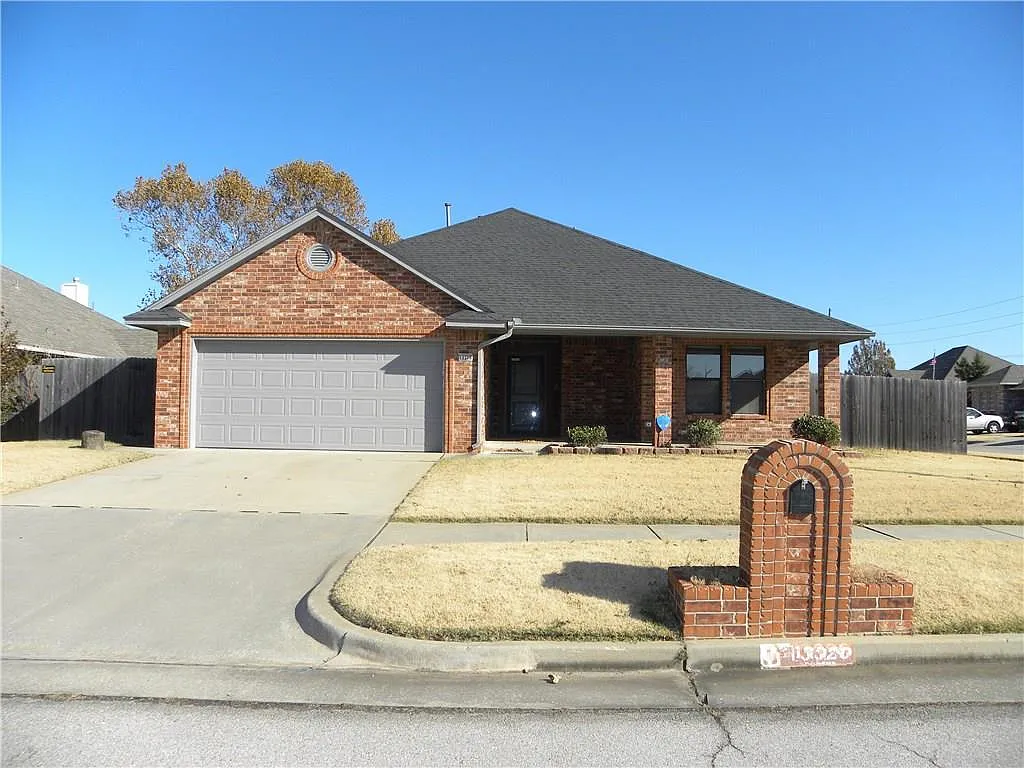 3 bed, 1529 sqft, $1,700 — Photo 2