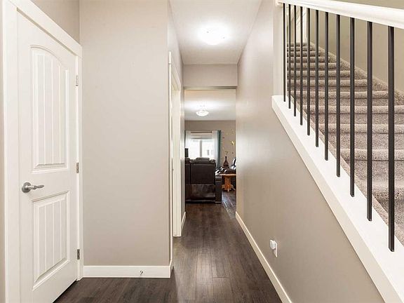 3rd image of 149 Fairmont Blvd S