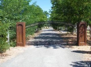 1160 Hops Estate Ln, Ukiah, CA 95482