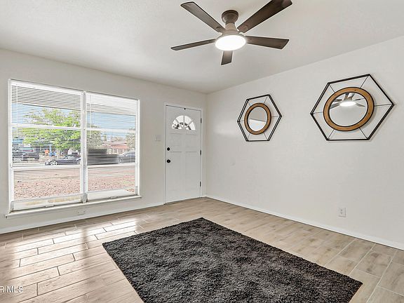 3rd image of 10097 Ontario Ave