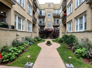 1104 W Columbia Ave #62NAF0GEQ, Chicago, IL 60626