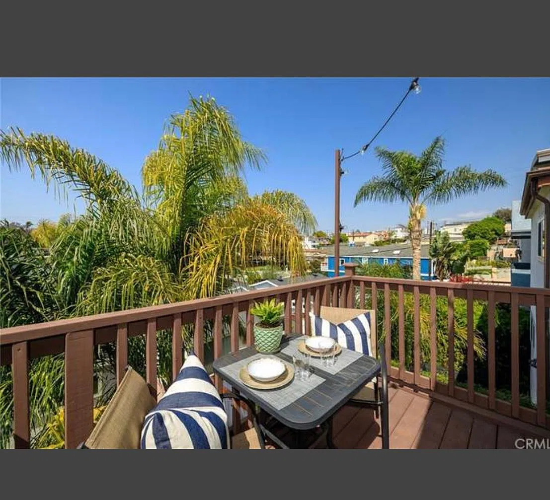 3 bed, 1350 sqft, $5,300 — Photo 4