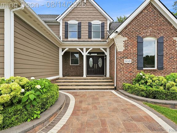 2nd image of 34145 Oak Forest Dr