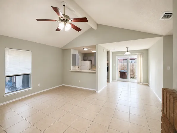 1411 Hermitage Dr, Round Rock, TX 78681