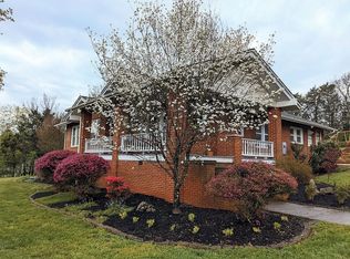 2236 Mentor Rd, Louisville, TN 37777