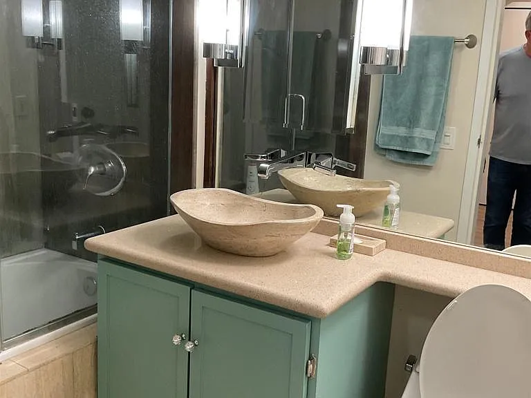 500 W Harbor Dr #318 — Photo 8