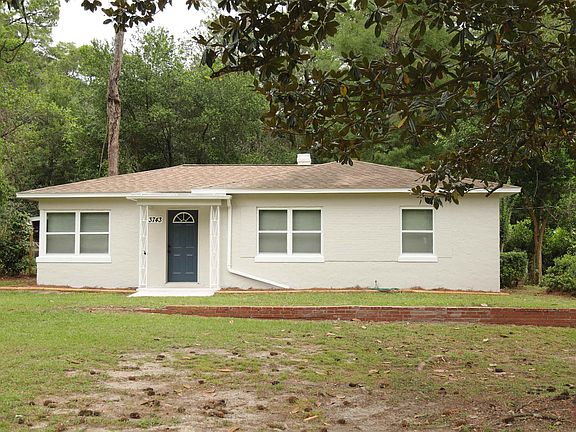 2nd image of 3743 Roswell Dr