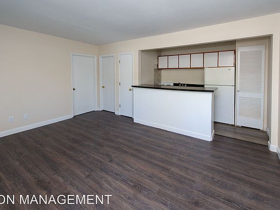 4th image of 2843 Cypress Way APT 4