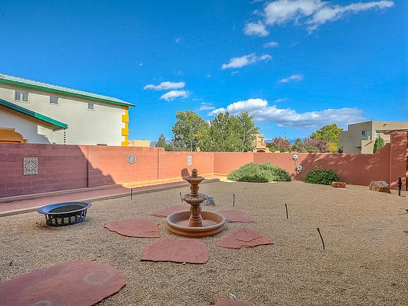 5th image of 5523 Poblanos Ct NW