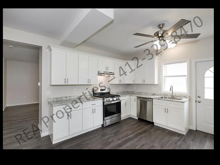 1208 2nd Ave — Photo 3