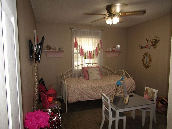 5th image of 115 Deerwood Dr