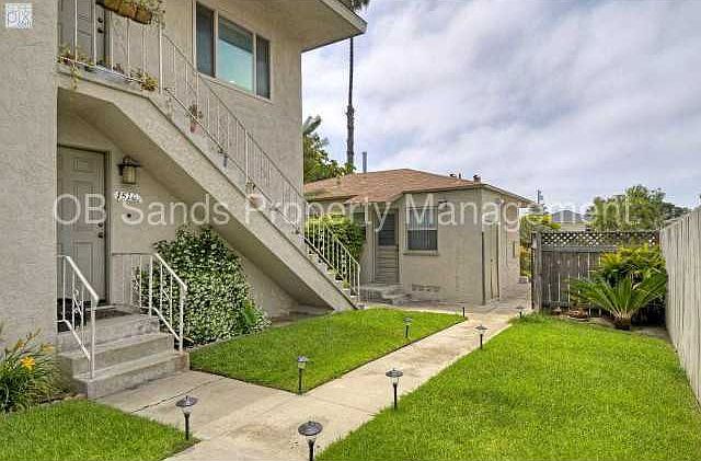 1st image of 1510 Chalcedony St