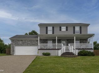 1604 E Crystal Dr, La Grange, KY 40031