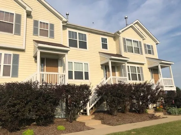 128 E Robinson Ave, Cortland, IL 60112