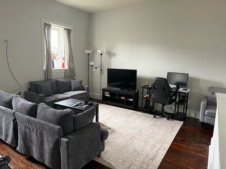 2033 Spruce St #8 — Photo 8