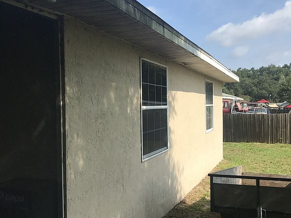 5th image of 830 S Sparkman Ave