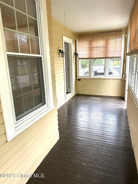 2nd image of 51 Greenway N
