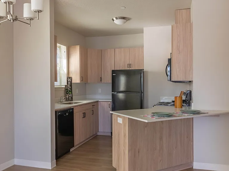 Cascade Place Apartment Homes — Photo 36