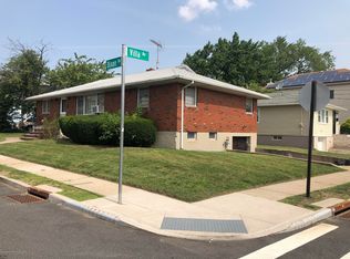 69 Dixon Ave, Staten Island, NY 10302
