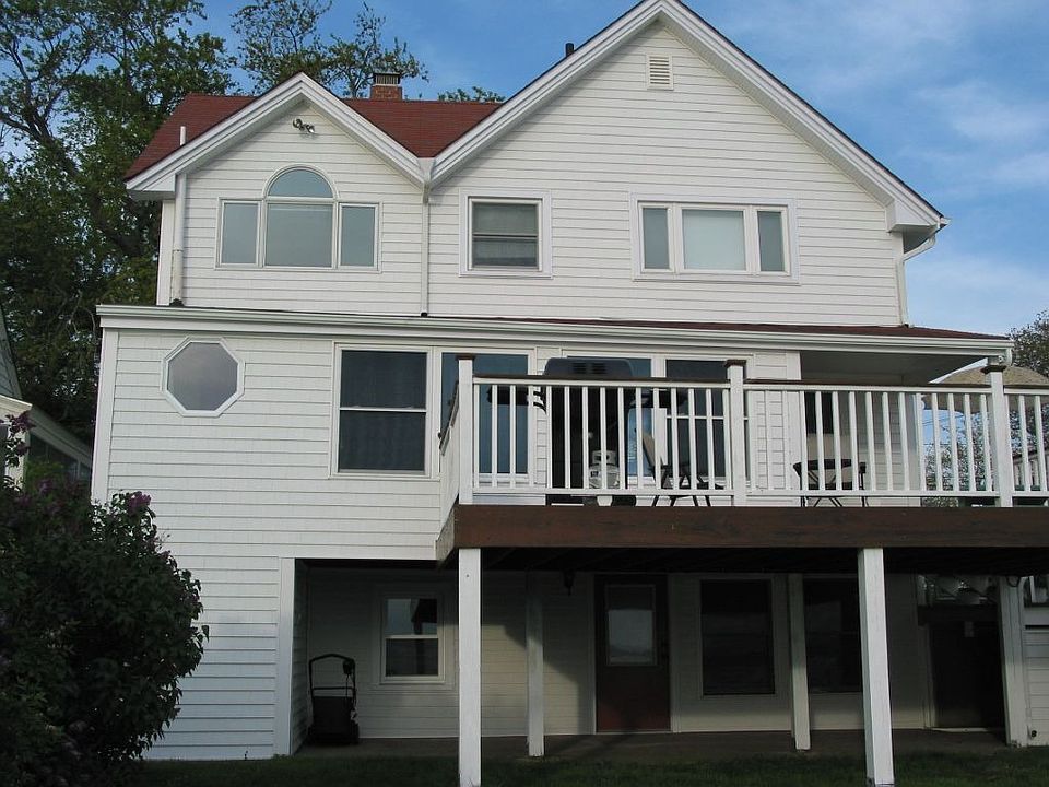 213 Terrace Ave, Riverside, RI 02915 Zillow