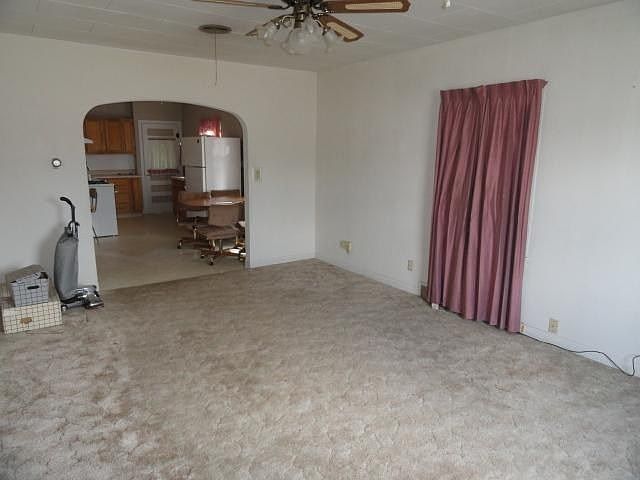 2nd image of 1445 Forrest St