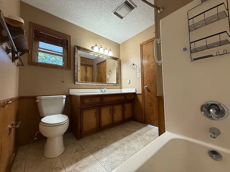 312 Barcus Rd — Photo 6