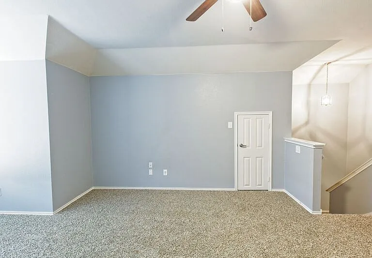1201 Rain Fern Dr — Photo 3