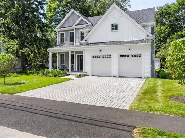 12 Beverly Rd, Natick, MA 01760