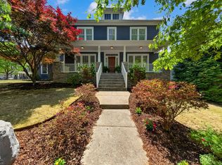 201 Brookberry Rd, Holly Springs, NC 27540