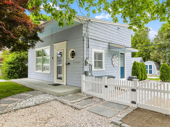 51 Dillingham Avenue, Sandwich, MA 02563