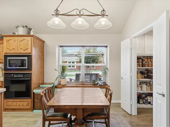 327 Montana Trl, Murphy, TX 75094