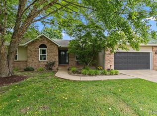 236 S Meadow Ridge Trl, Edwardsville, IL 62025