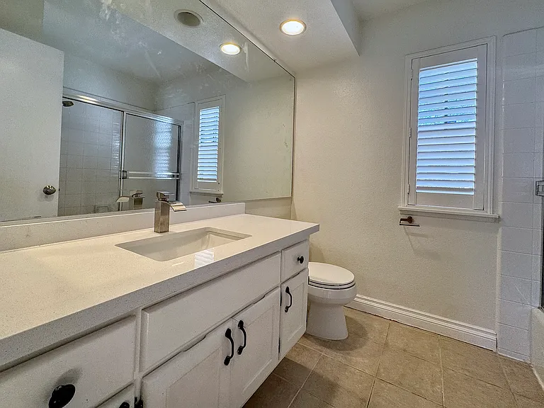 22900 Colombard Ln #5 — Photo 11