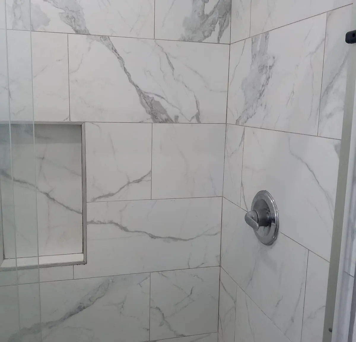 1233 Gordon St — Photo 3