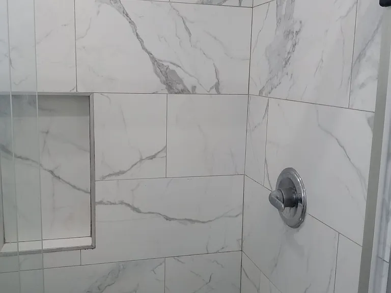 1233 Gordon St #6 — Photo 3