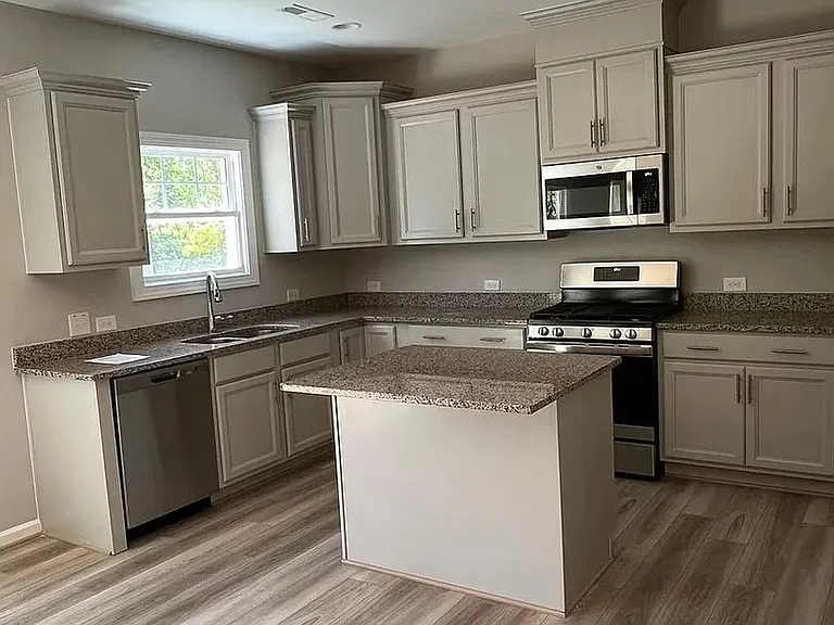 1513 Tawny View Ln — Photo 3