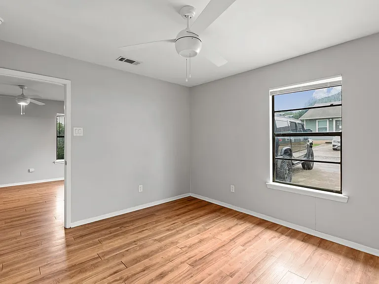 1208 Hillyer St — Photo 12