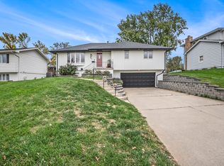 5411 S 94th St, Omaha, NE 68127