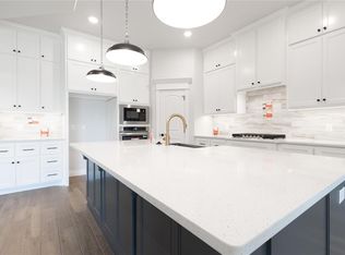 916 Damask Dr, Edmond, OK 73034