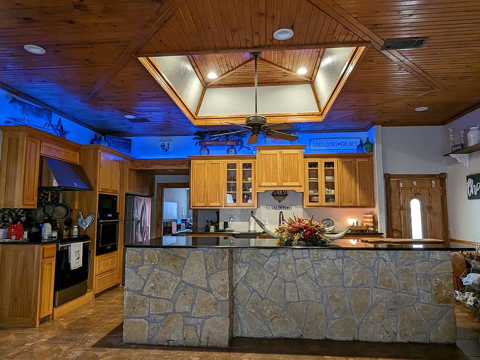 1st image of 4006 Mountain Vista Dr