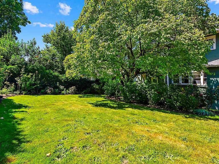 2634 SE Yamhill St — Photo 18
