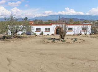 7640 W Maverick Rd, Sahuarita, AZ 85629