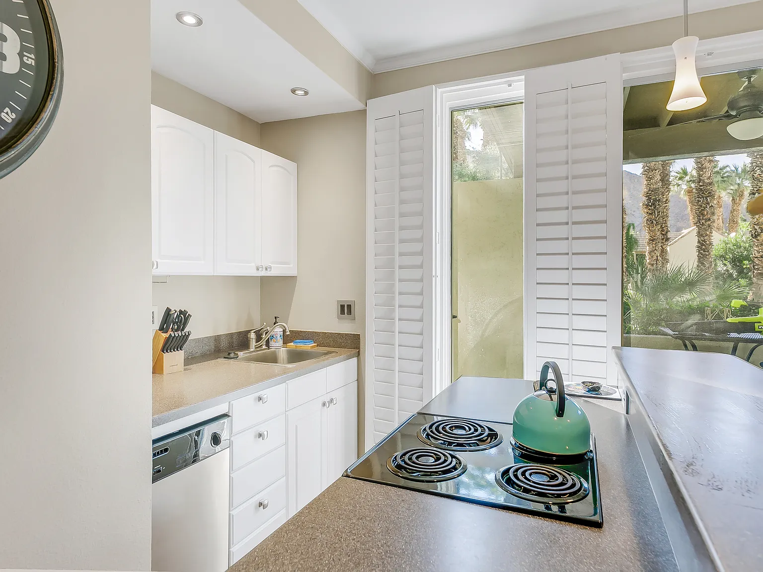 1 bed, 576 sqft, $1,900 — Photo 4