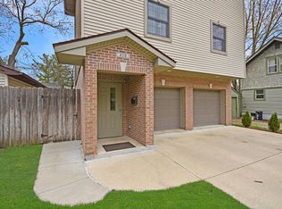 410 W John St, Champaign, IL