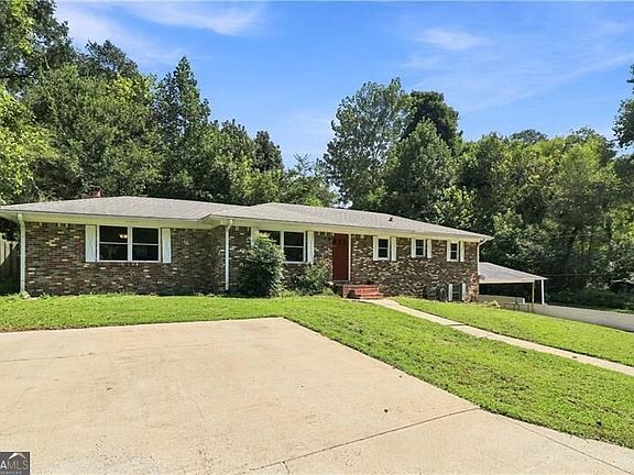 2nd image of 2033 Cardell Rd