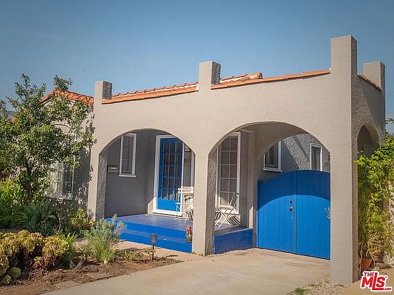 2nd image of 1101 Palms Blvd