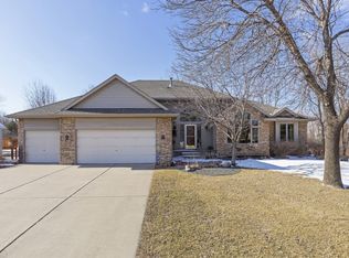 6649 Timberwolf Trl, Lino Lakes, MN 55038