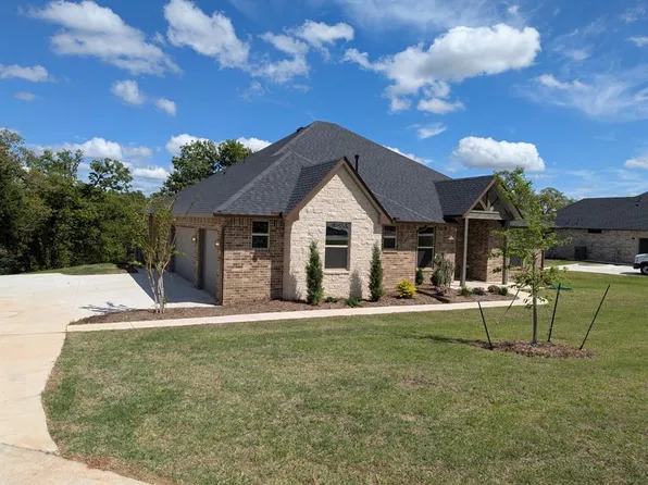 10924 Sandstone Ridge Way, Guthrie, OK 73044