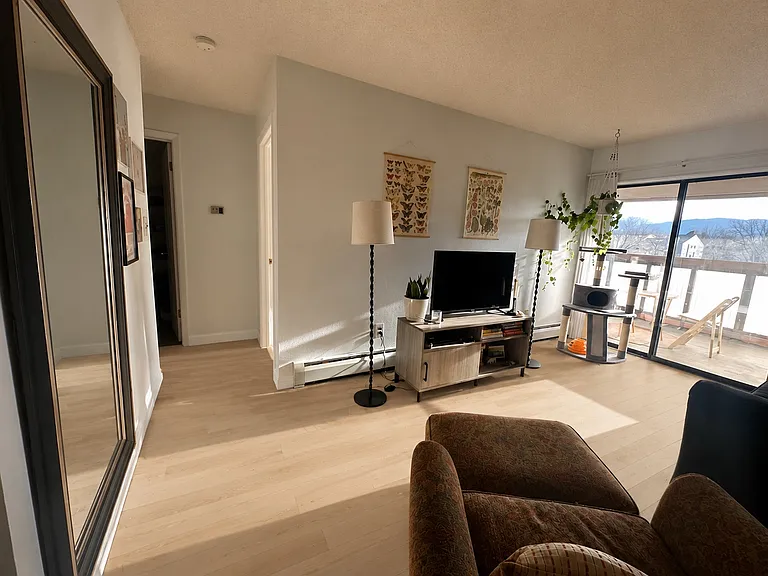 2990 Eagle Way #13 — Photo 4